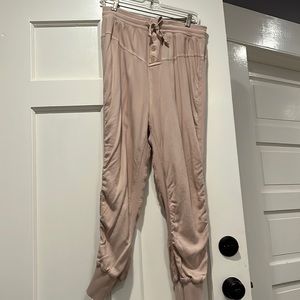 Women pants